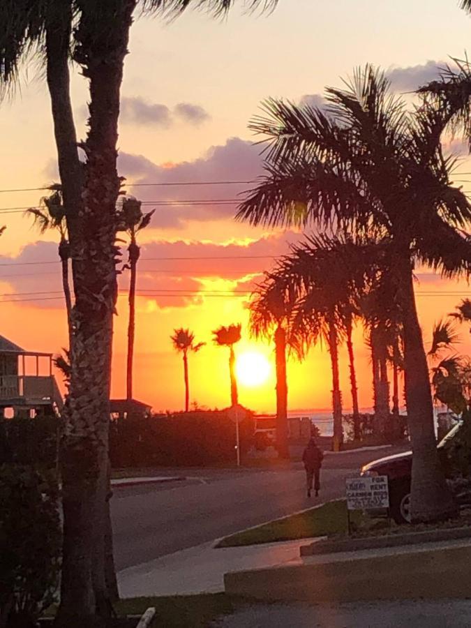 Cozy & Spacious Condo 10Min Walk To Beach South Padre Island Buitenkant foto